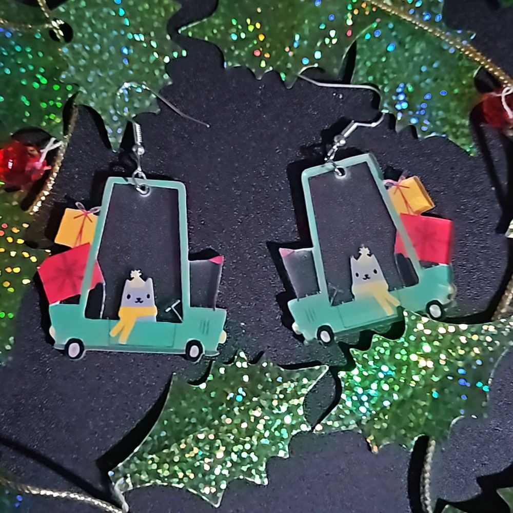 Holiday 🎁 Cat In a Car with Presents Acryllic Hook Style Earrings NWT